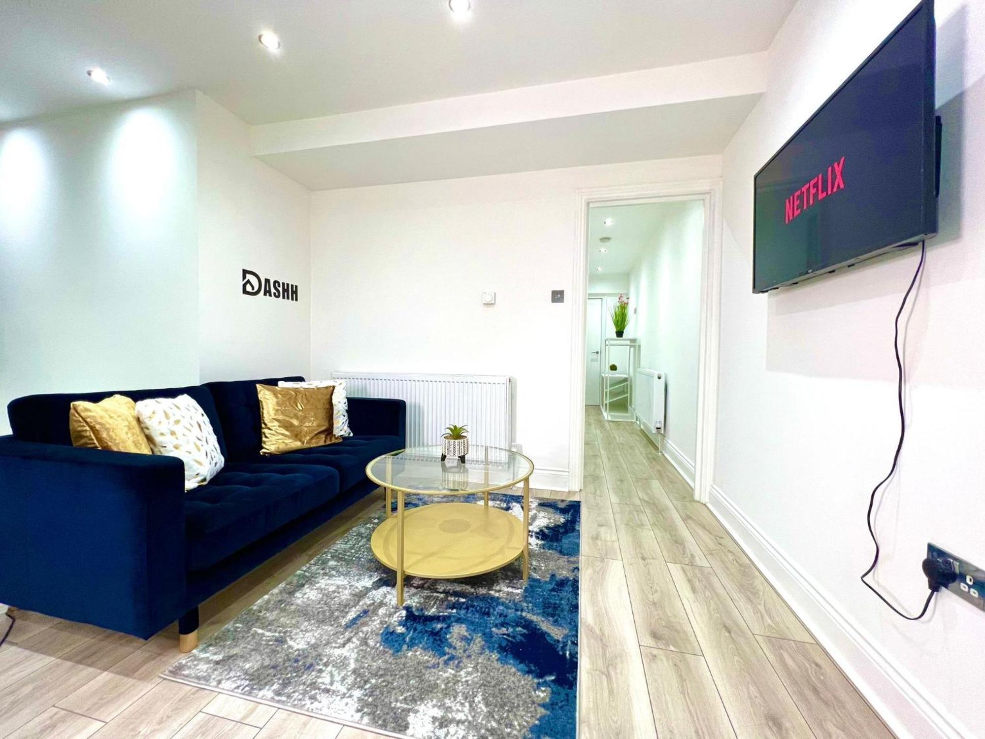 Charming 3-Bed Flat In Shepherds Bush - Sleeps 9 Londra Dış mekan fotoğraf